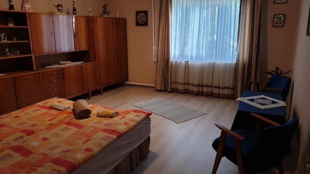 Ilona Apartmanok Balatonboglár Exterior foto