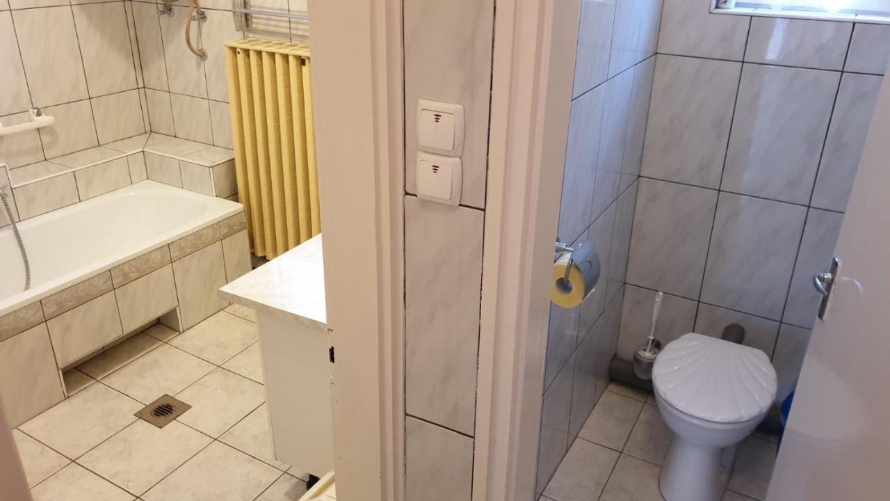 Ilona Apartmanok Balatonboglár Exterior foto